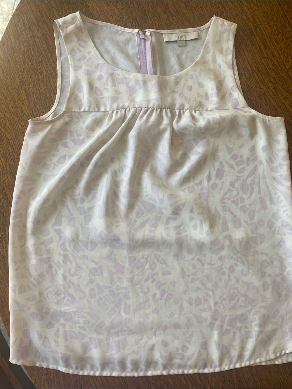 LOFT Sleeveless blouse. Size small.